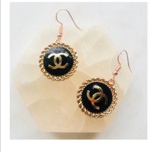 Chanel vintage authentic CC earrings